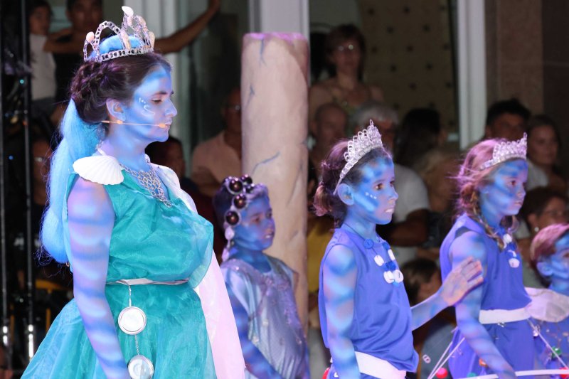 Y los mares sucumben ante la acción depredadora y el egoísmo de la humanidad en los Escacs Vivents de Xàbia  Y los mares sucumben ante la acción depredadora y el egoísmo de la humanidad en los Escacs Vivents de Xàbia